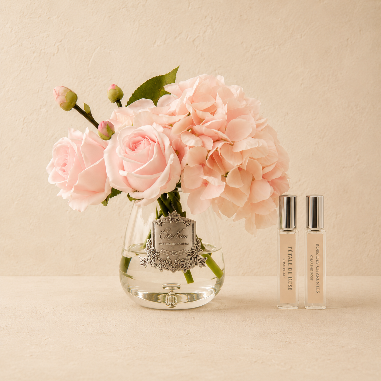 Cote Noire Tea Rose & Hydrangea Bouquet | Pink