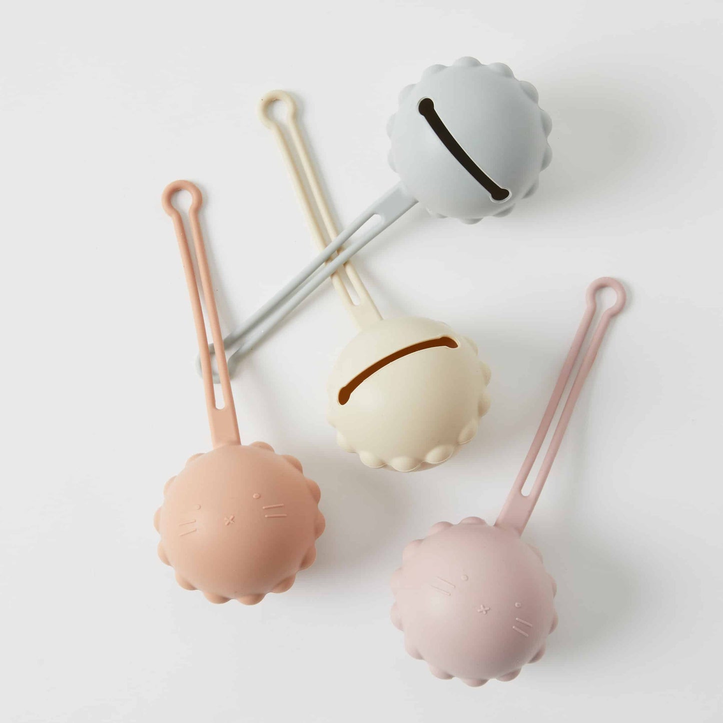 Henny Silicone Dummy Holder | Nordic Kids