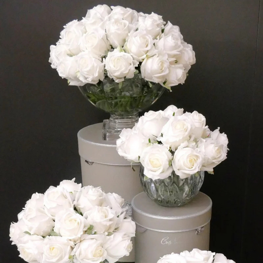 Cote Noire Luxury Grand Rose Bud Bouquet - White - Silver Badge