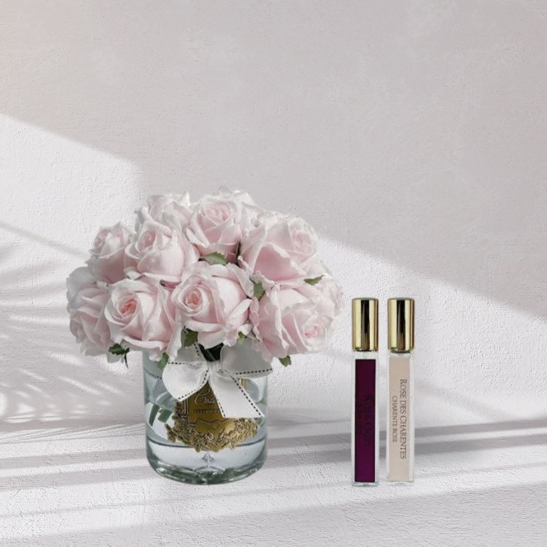 Cote Noire Luxury Grand Rose Bud Bouquet - French Pink - Gold Badge
