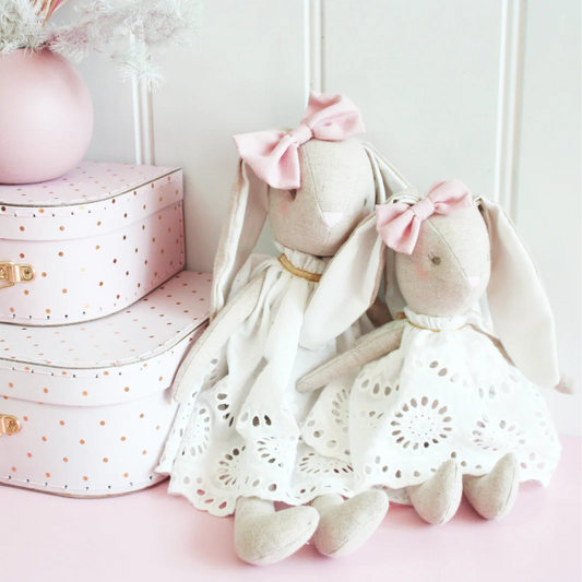 Mummy Broderie Bunny