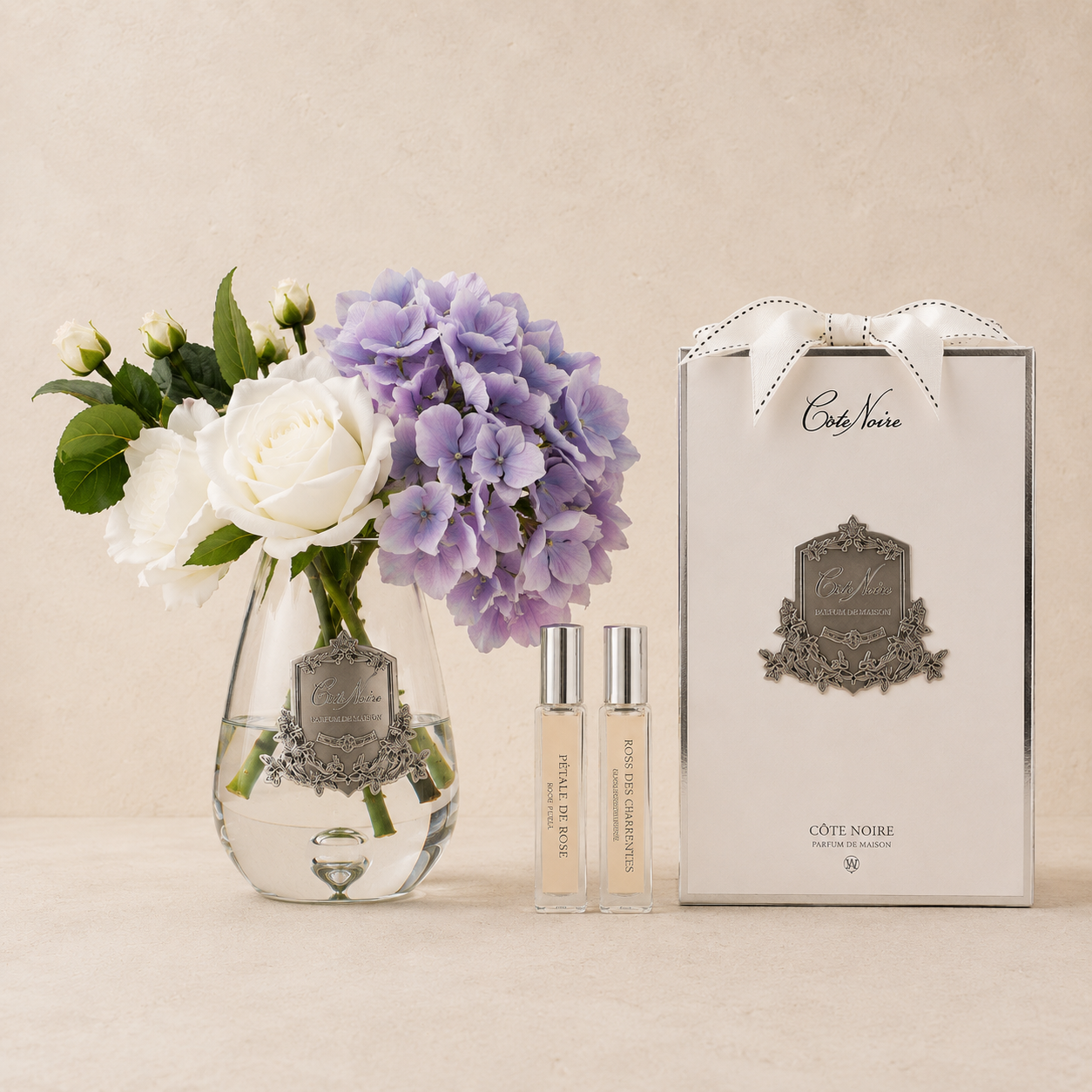 Cote Noire Tea Rose & Hydrangeas Bouquet | Blue & White