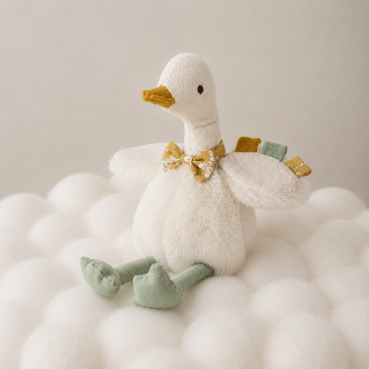 Sadie Goose Rattle | Jiggle & Giggle