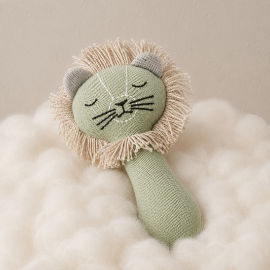 Ollie Lion Rattle | Nordic Kids