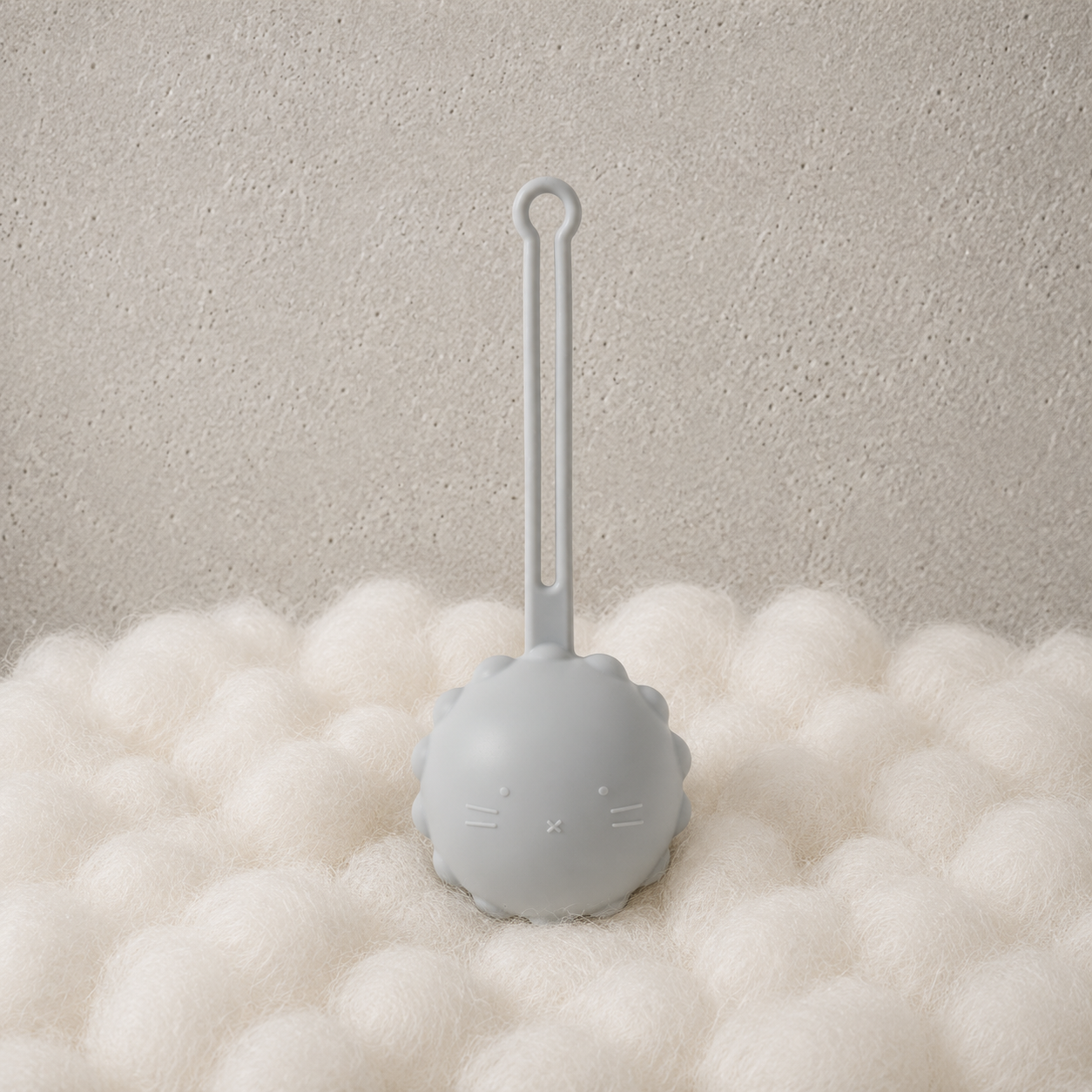 Henny Silicone Dummy Holder | Nordic Kids
