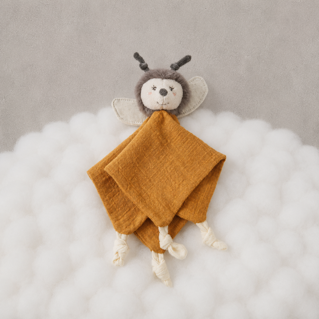 Bumble the Bee Comforter | Jiggle & Giggle