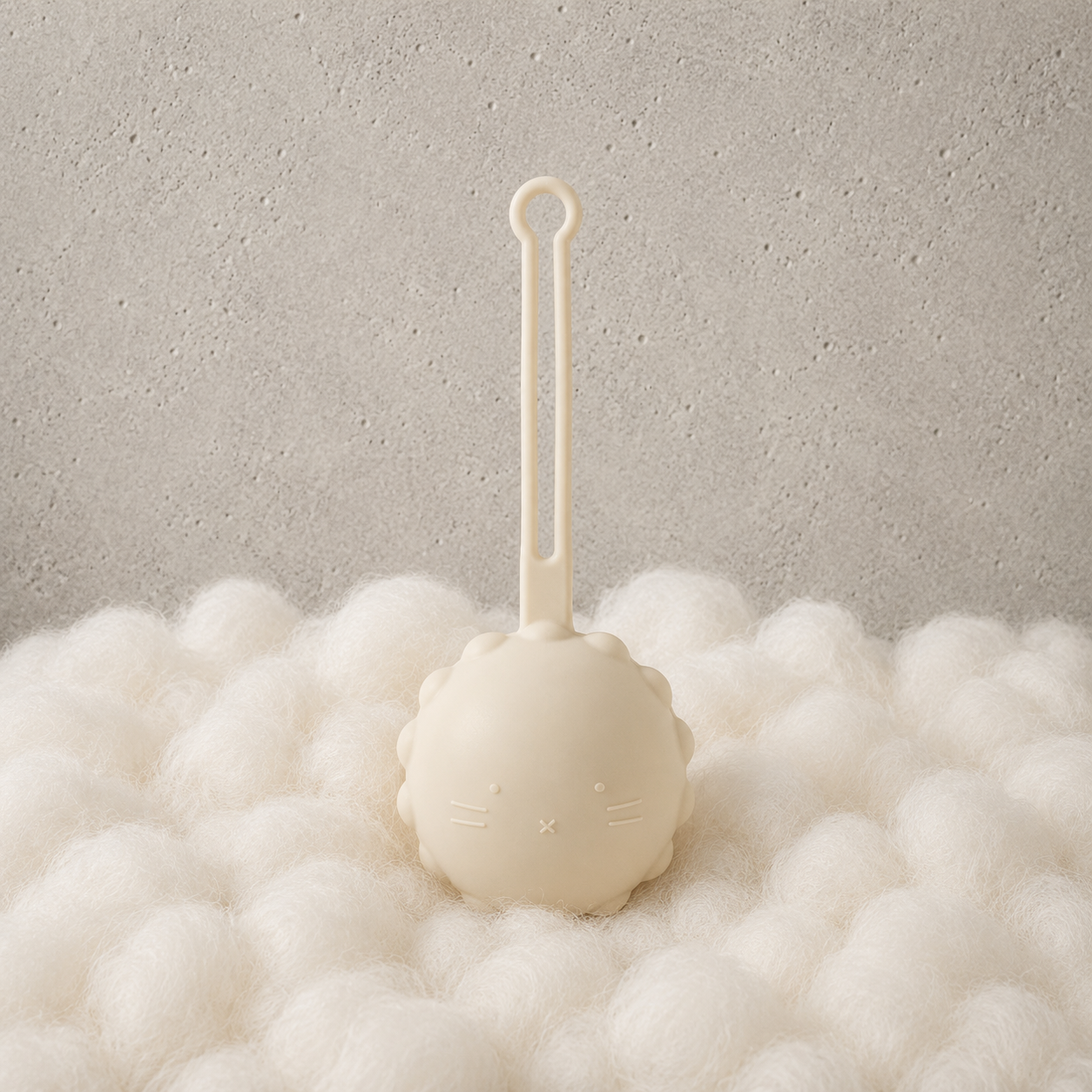Henny Silicone Dummy Holder | Nordic Kids