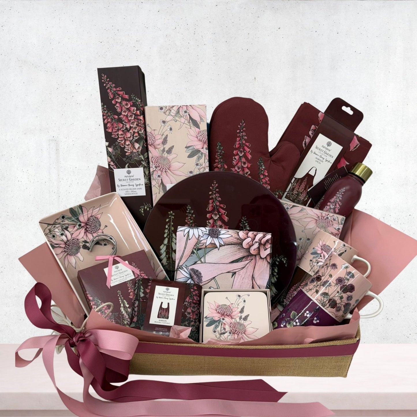 Mum’s The World Ultimate Gift Pack Blush Berry