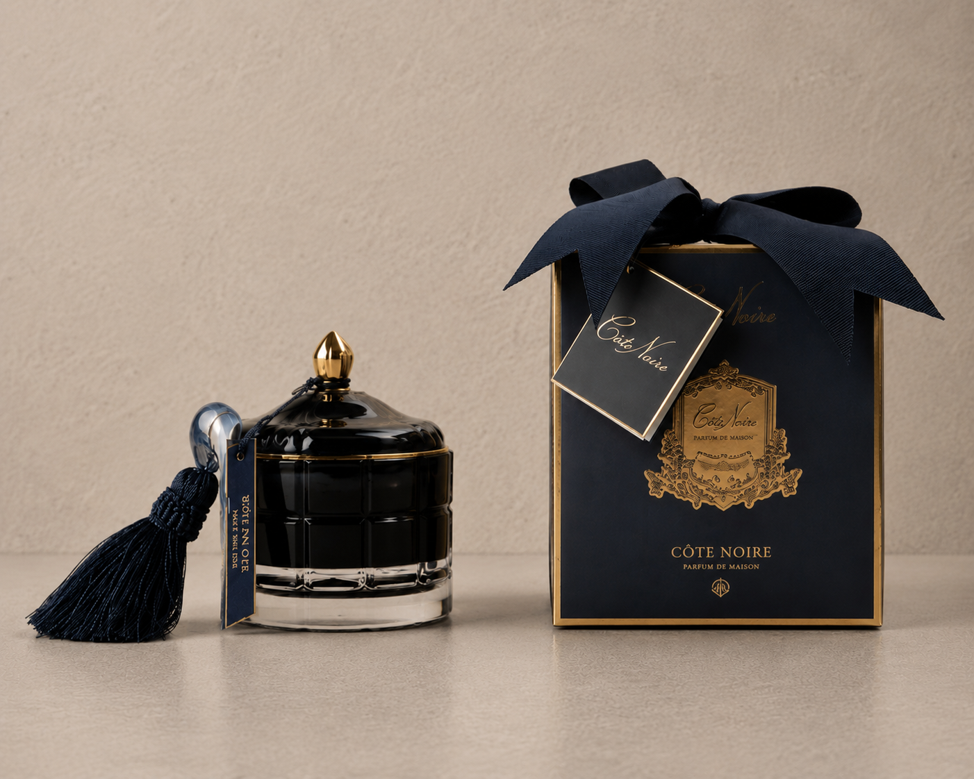 Cote Noire Round Art Deco Candle
